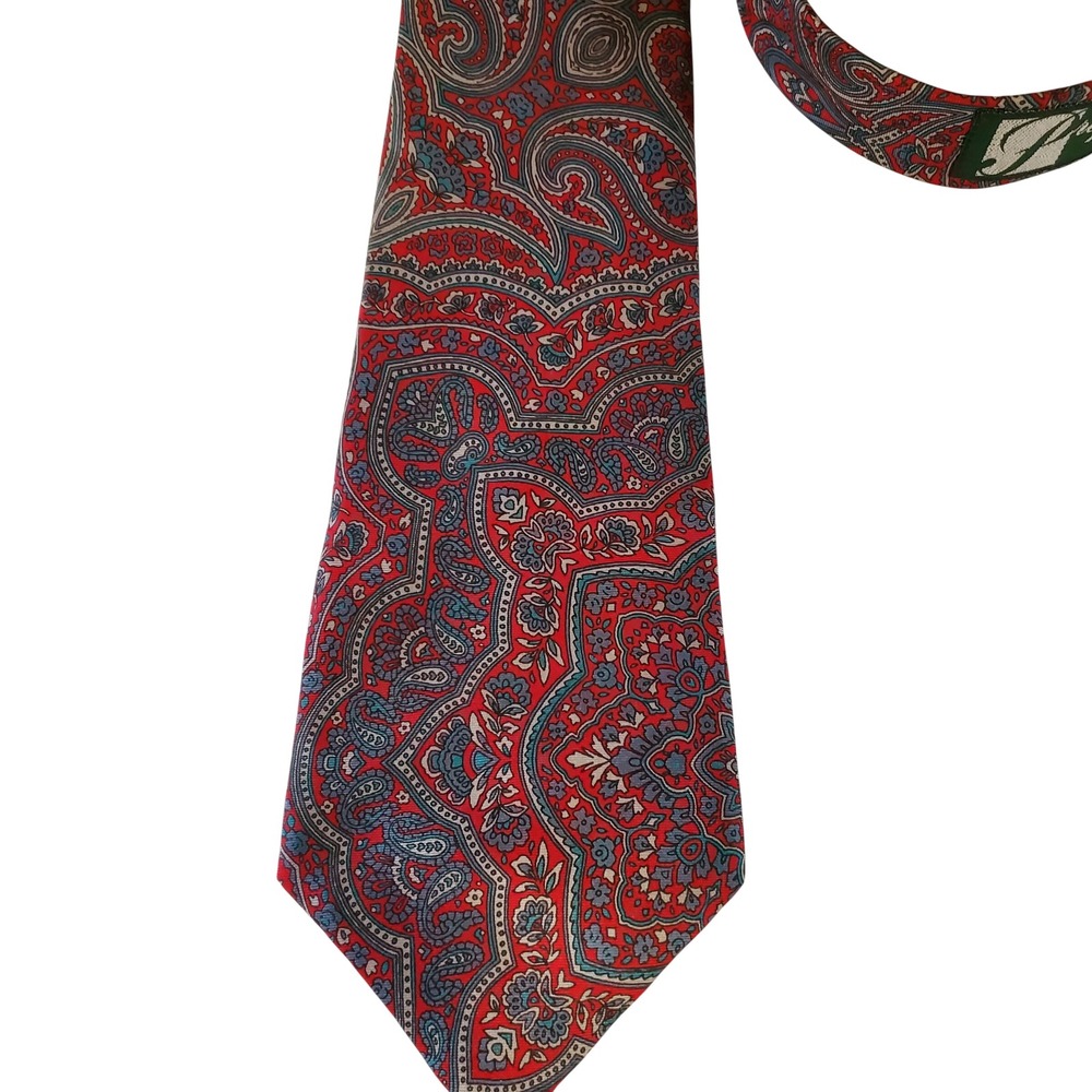 Wembley Proffitts Men Red Blue Paisley Silk  Necktie Traditional 3 Inch Wide